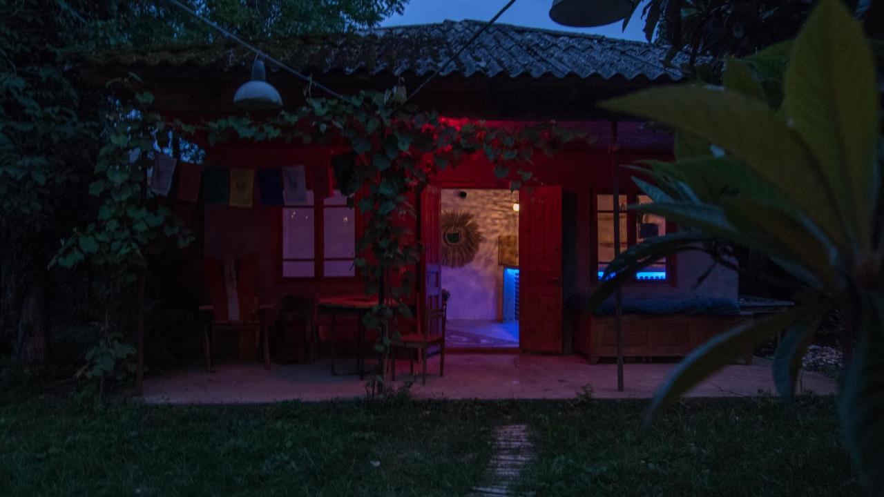 Karma Hostel マートヴィリ エクステリア 写真