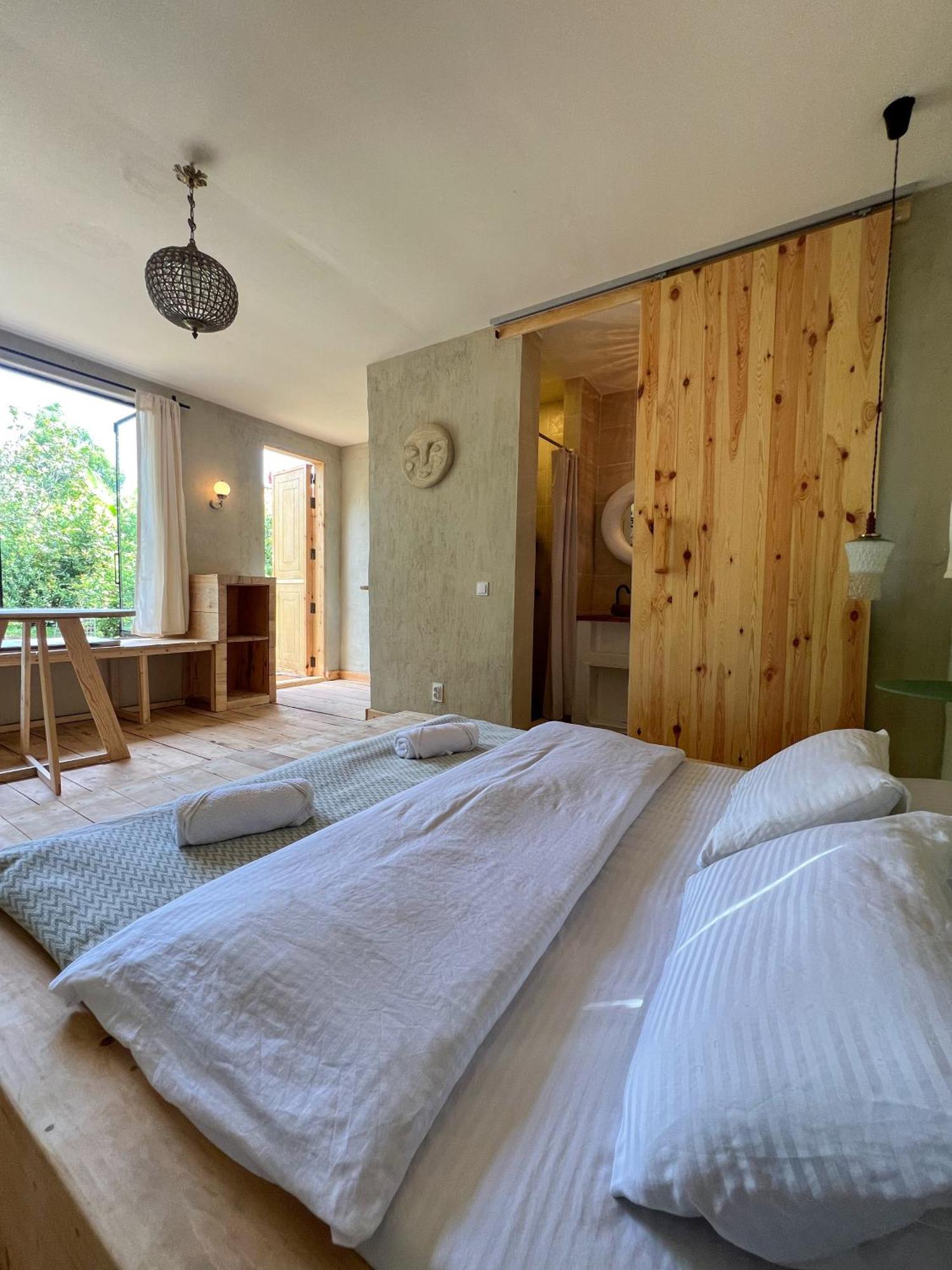 Karma Hostel マートヴィリ エクステリア 写真
