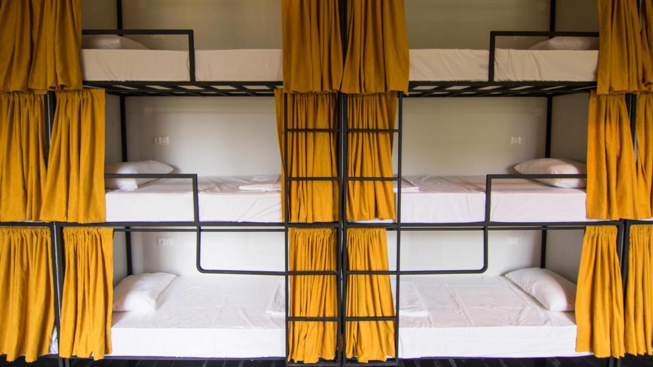 Karma Hostel マートヴィリ エクステリア 写真